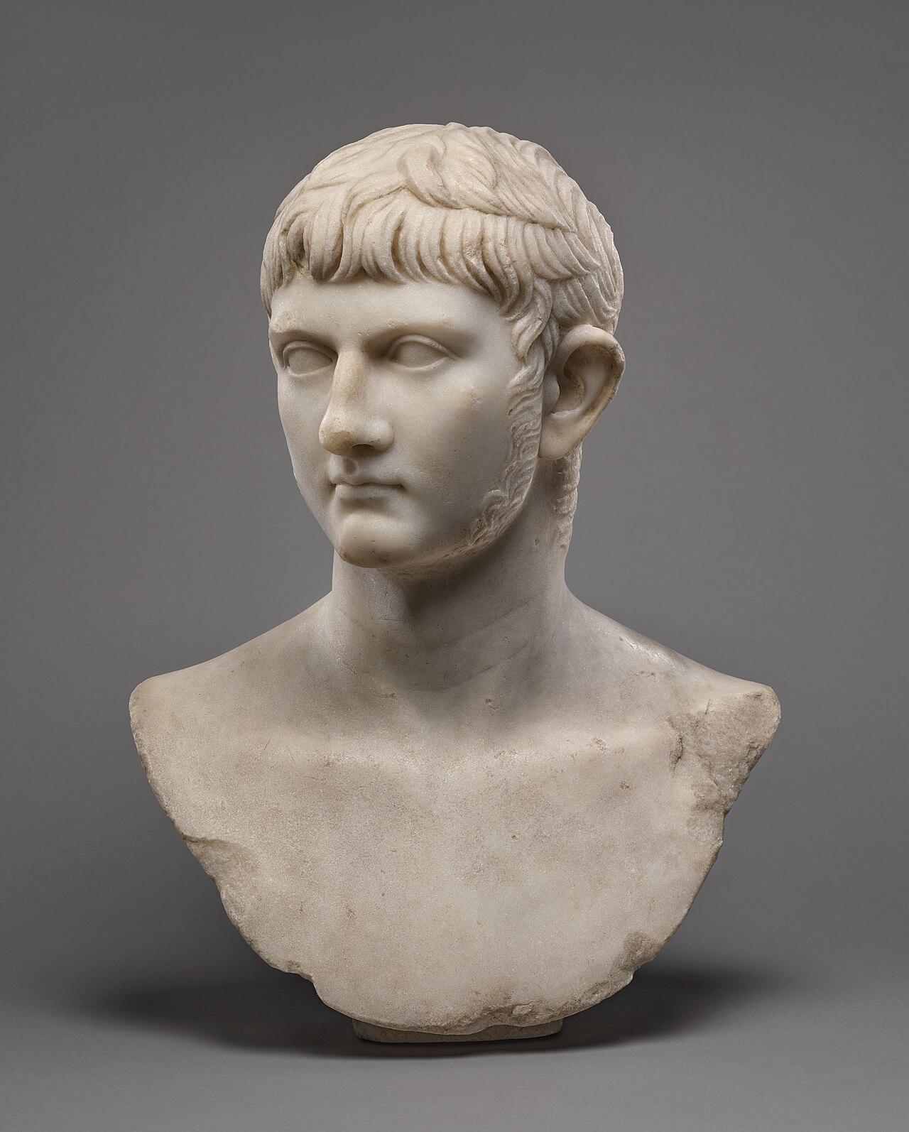 Un buste antique en marbre